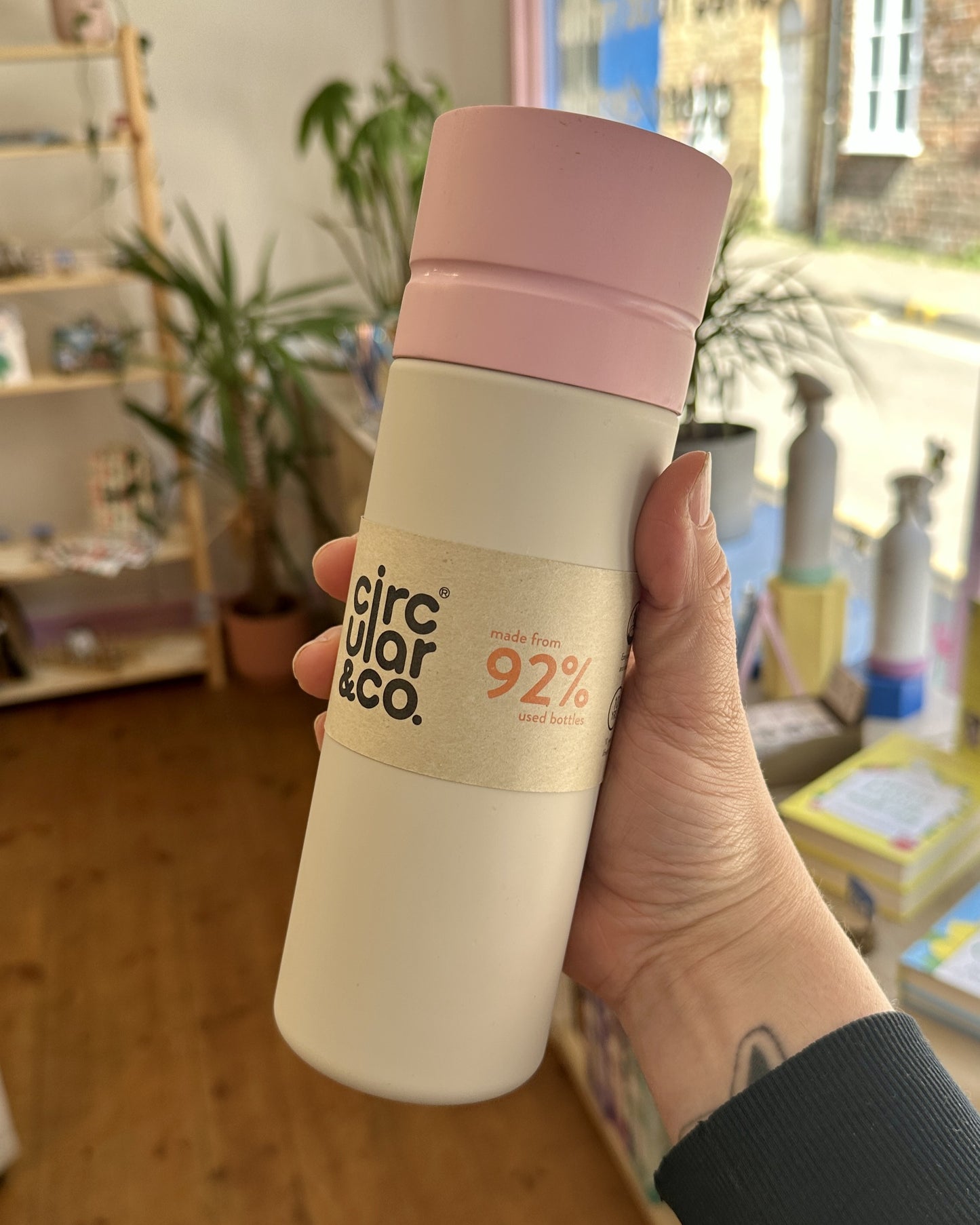 Circular & Co Reusable Water Bottle – Chalk & Pink (600ml)